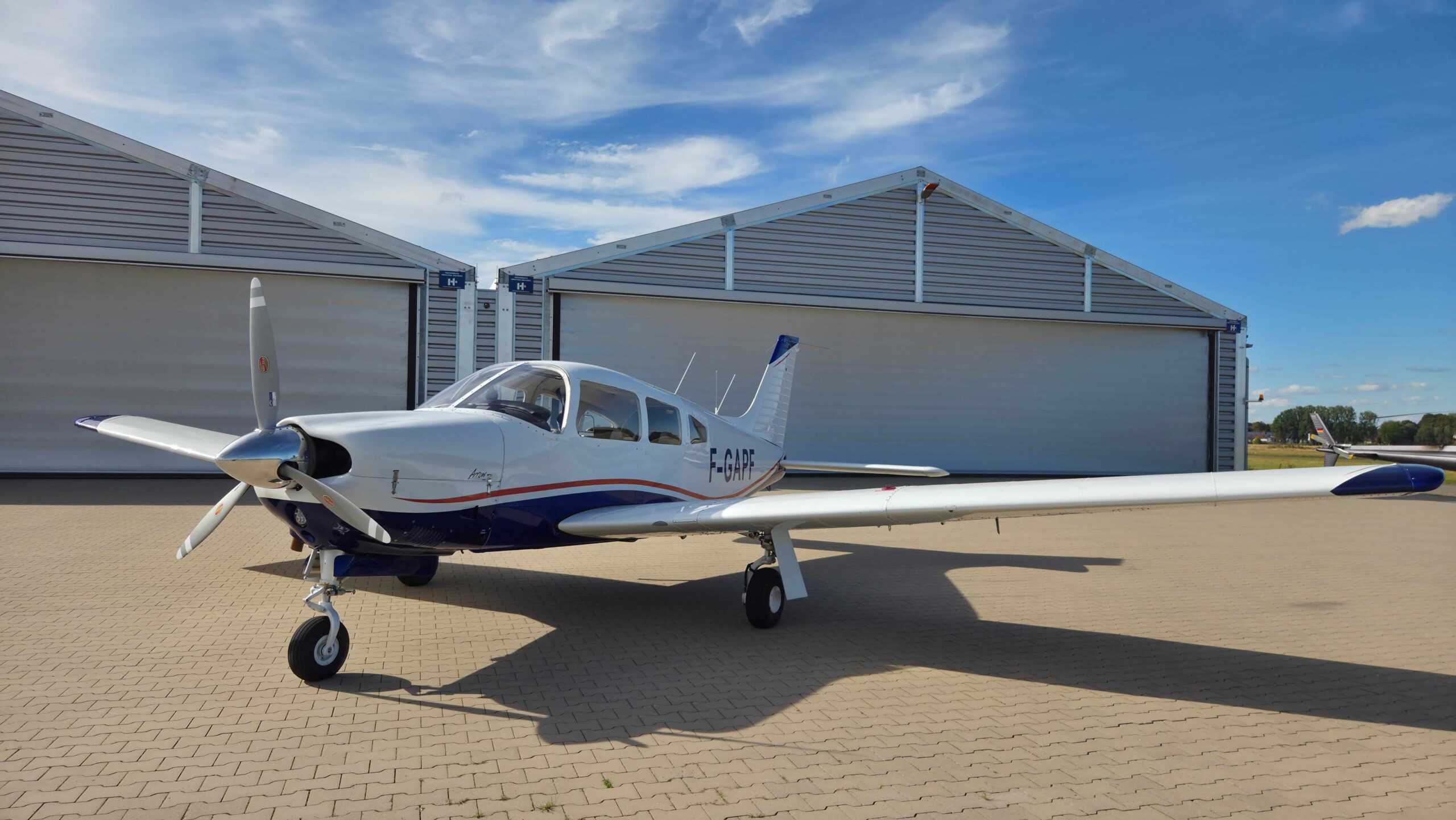 Piper PA-28R-200 Cherokee Arrow III